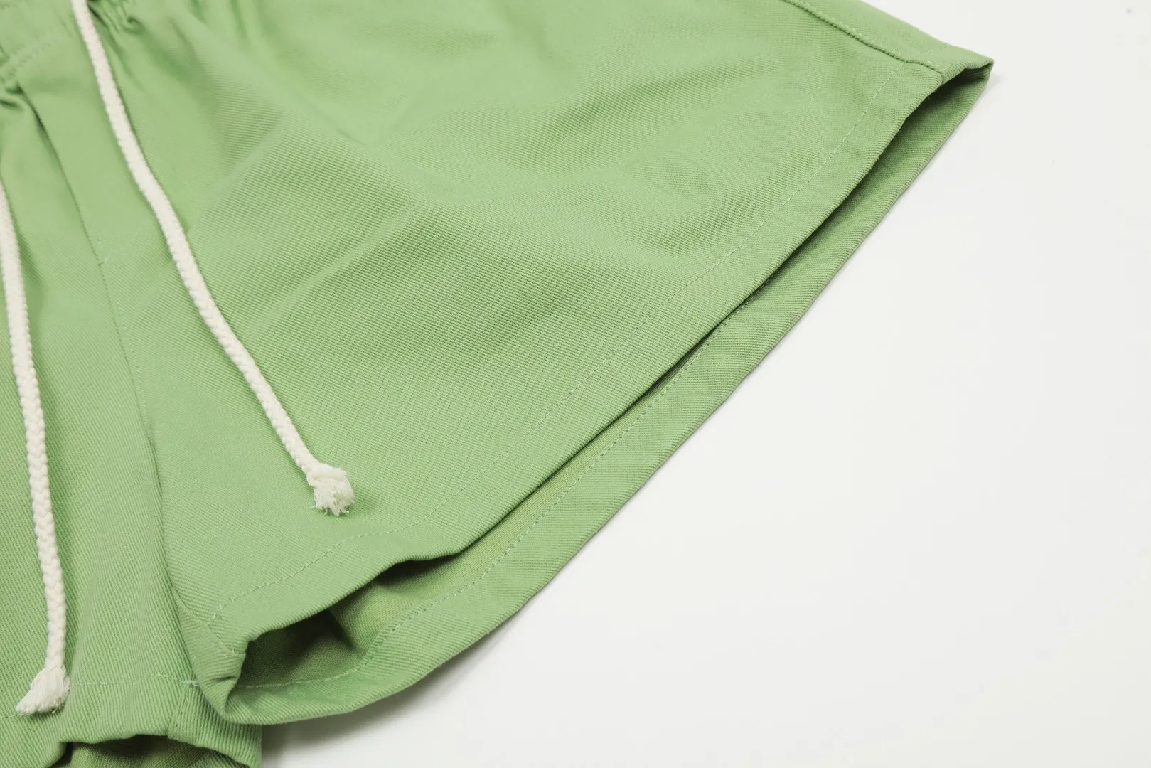 🅿️156 "Top Quality" Style No.: D001# [Ralph Lauren Paul small label war horse basic women's shorts] ✅Slim and sexy slim-fitting style for hot girls to show off the figure. Ten colorful colors. ✅Summer fresh, classic and versatile drawstring basic classic shorts. ✅Lazy style must-have item. The upper body has a fresh feeling. ✅Pure cotton twill wash, fermentation wash treatment, retro and texture. ✅Specially for platform live broadcast. Wholesale entities. Summer running style ✅Simple and easy to match, light American style, super great ✅Summer standard, small and sexy is YYDS, a must for petite girls. Color: light blue white dark green orange light green colored blue yellow pink khaki black Size: S-L #Elastic waistline can be stretched